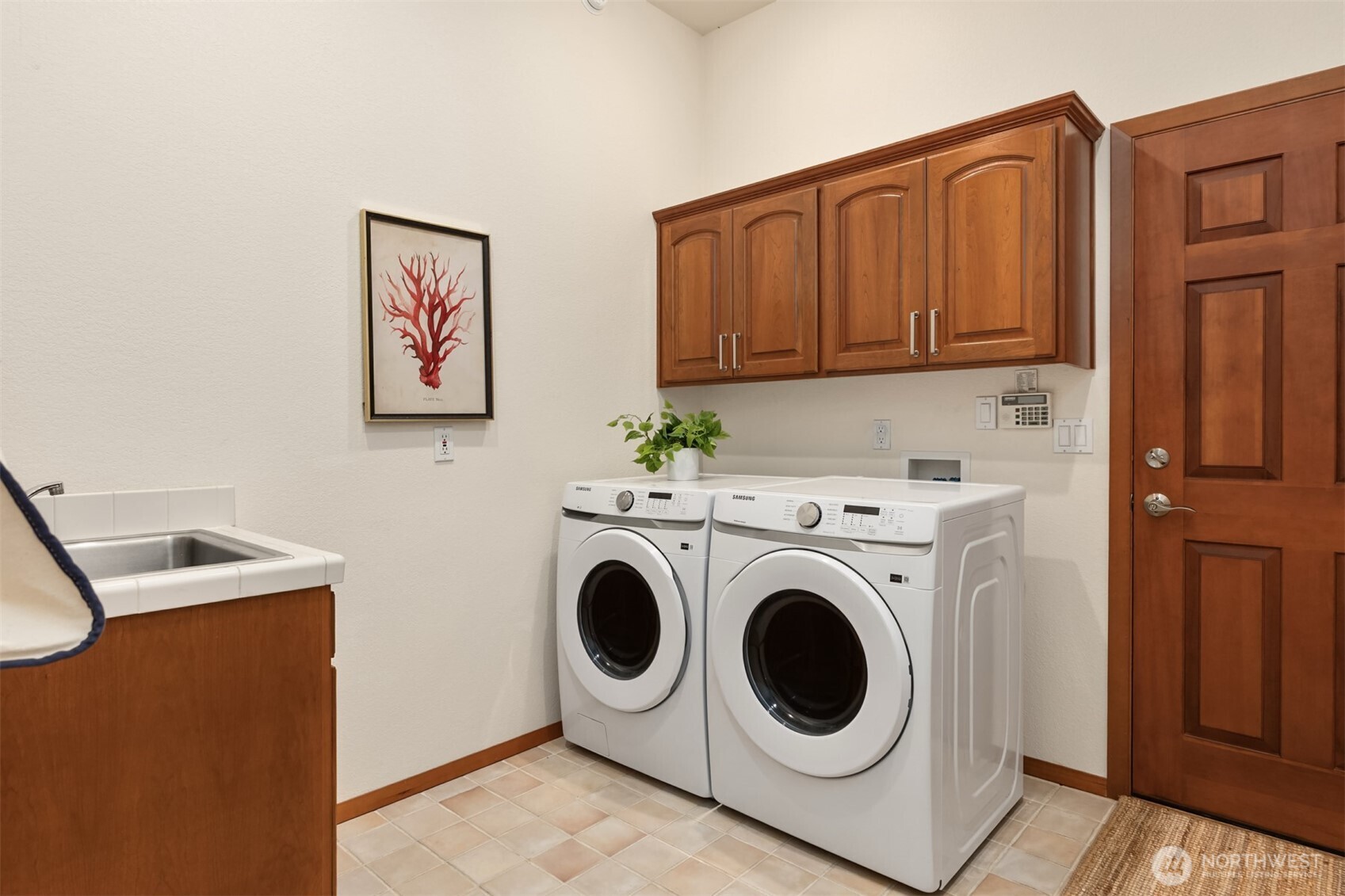 8387 Ne Sumanee Place Property Photo 24