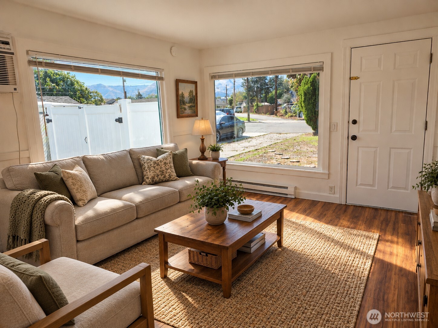 525 Ross Avenue Property Photo 5