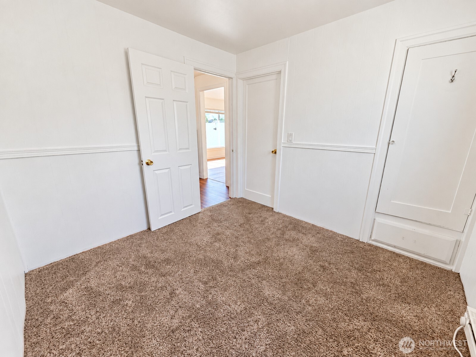 525 Ross Avenue Property Photo 13