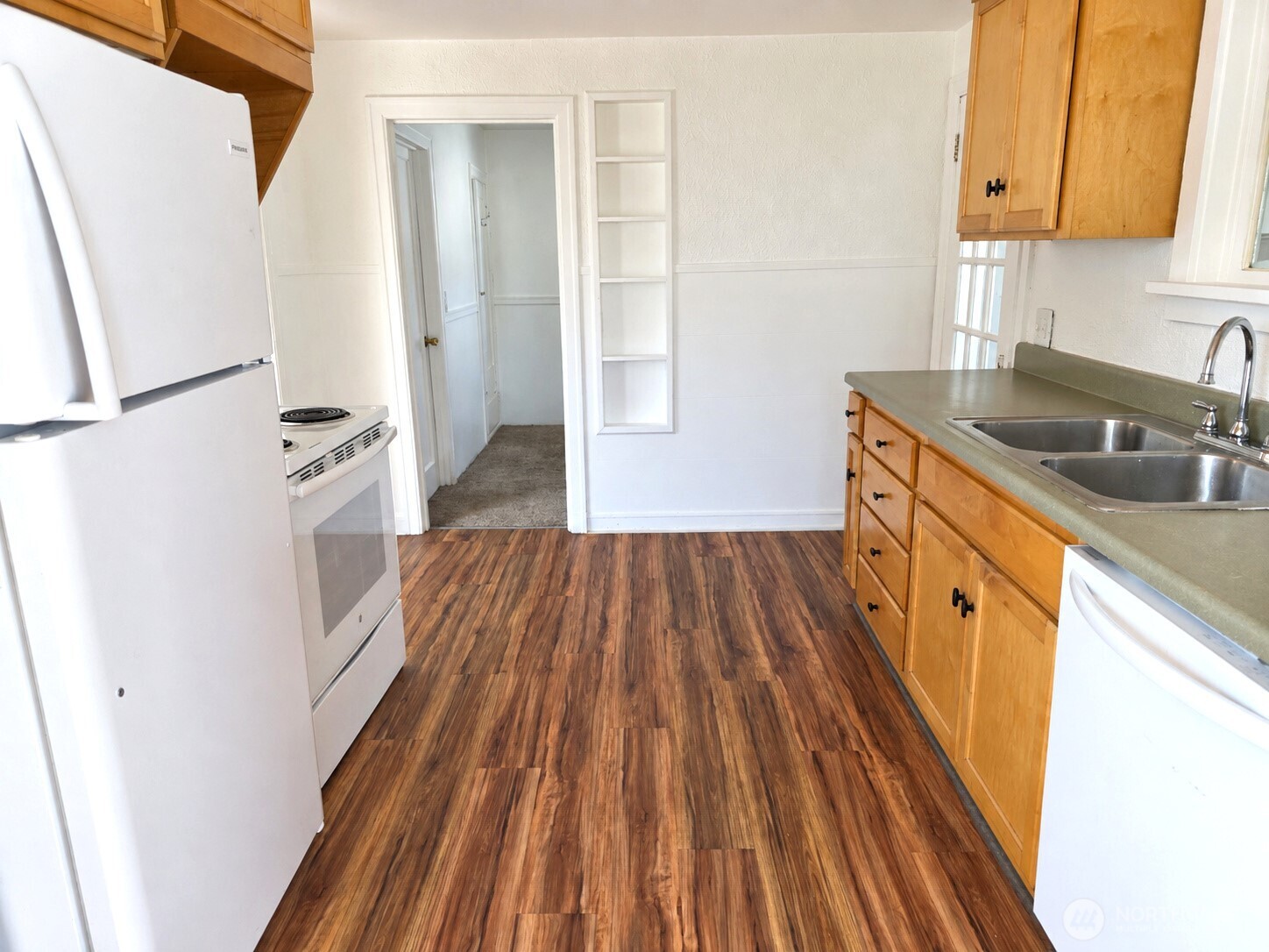 525 Ross Avenue Property Photo 18