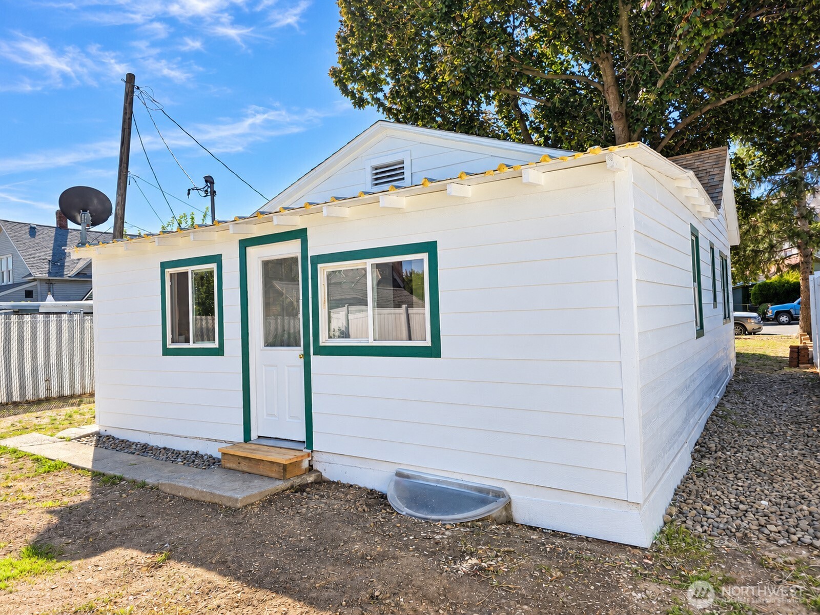 525 Ross Avenue Property Photo 27
