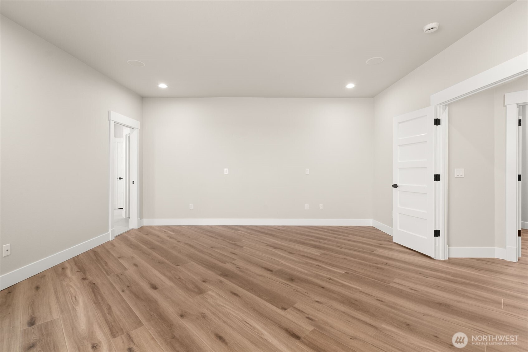 4827 Bayshore Lane Property Photo 17