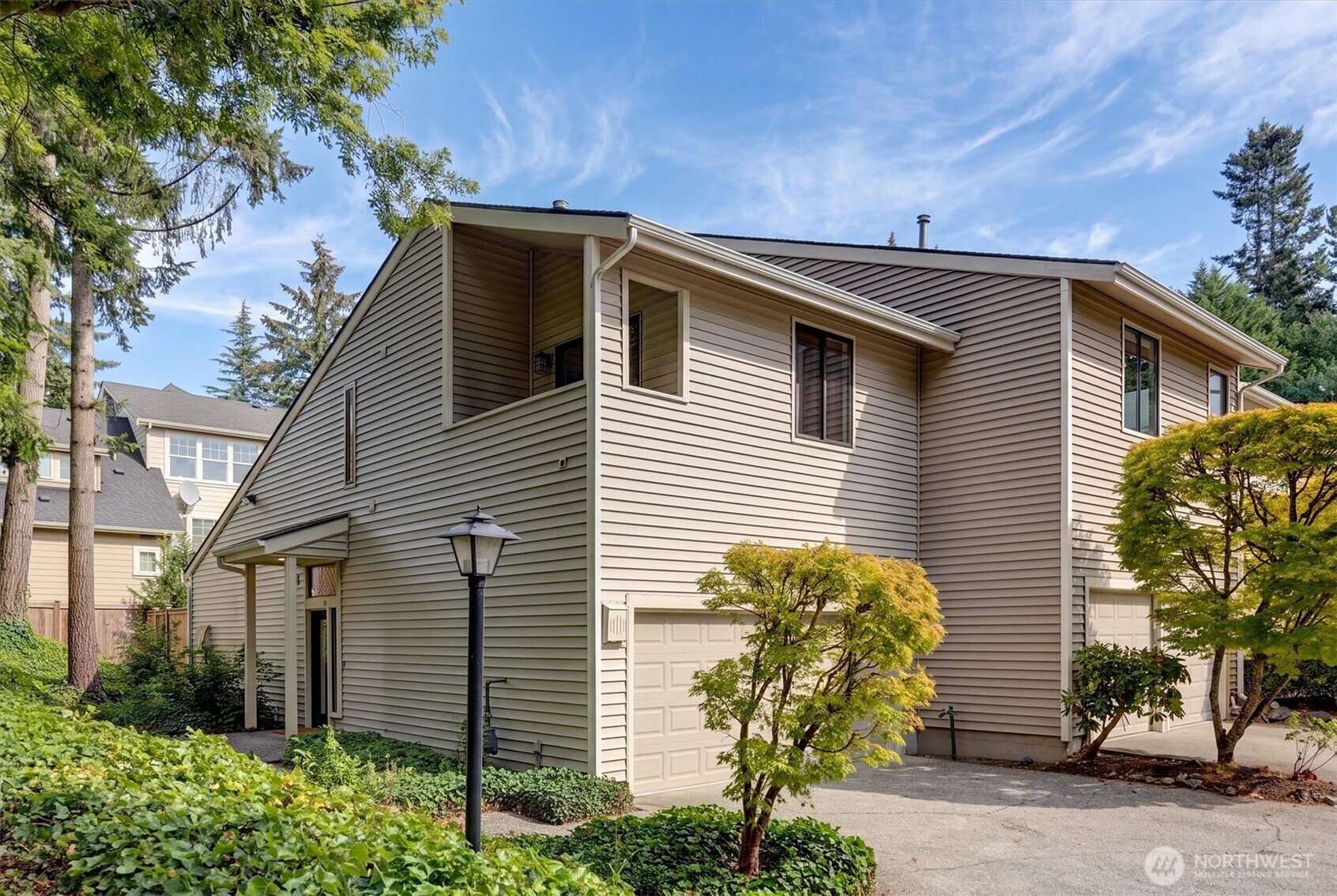 1400 Bellevue Way 1 Property Photo 25