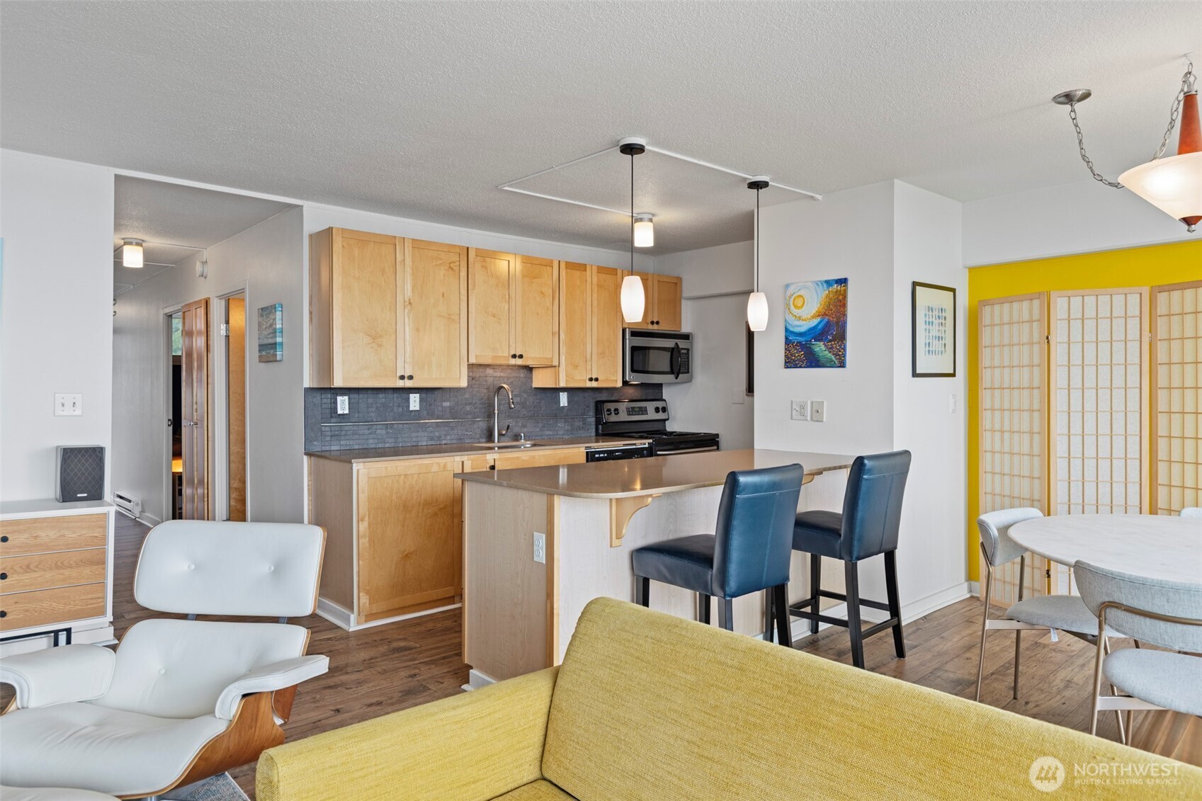 235 Broadway 520 Property Photo 9