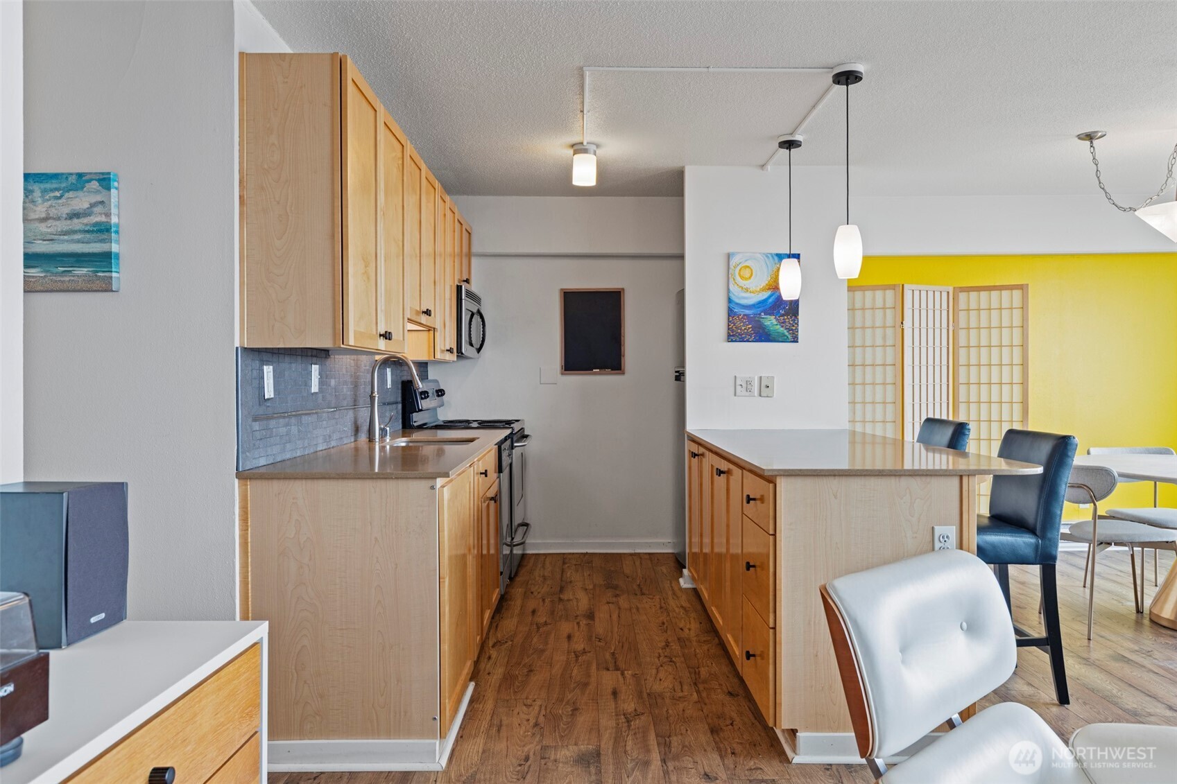 235 Broadway 520 Property Photo 10