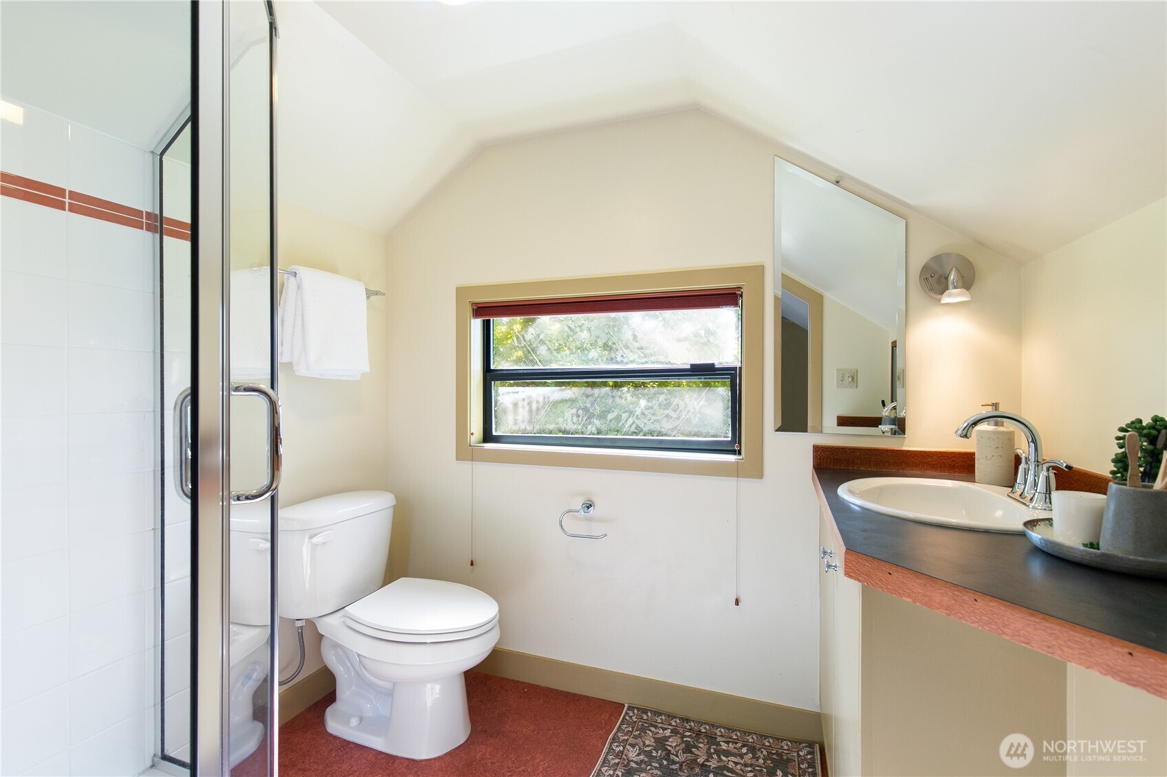 5018 Latona Avenue Property Photo 25