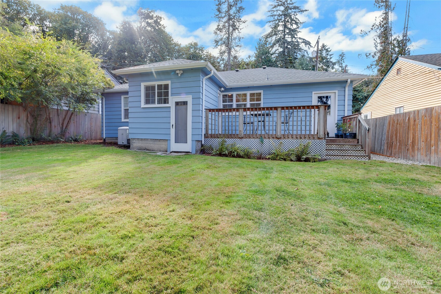 1908 Eastside Street Property Photo 19
