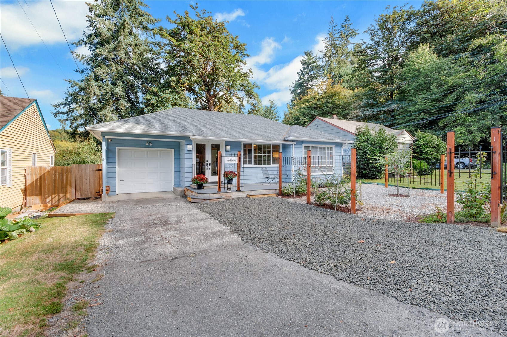 1908 Eastside Street Property Photo 25
