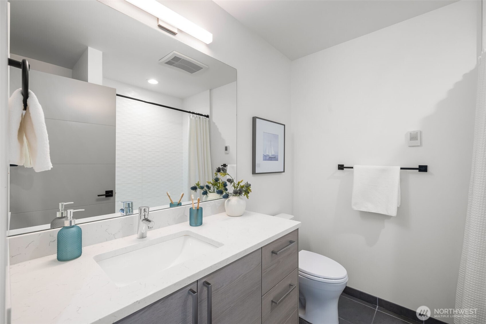 705 20th Place A Property Photo 22