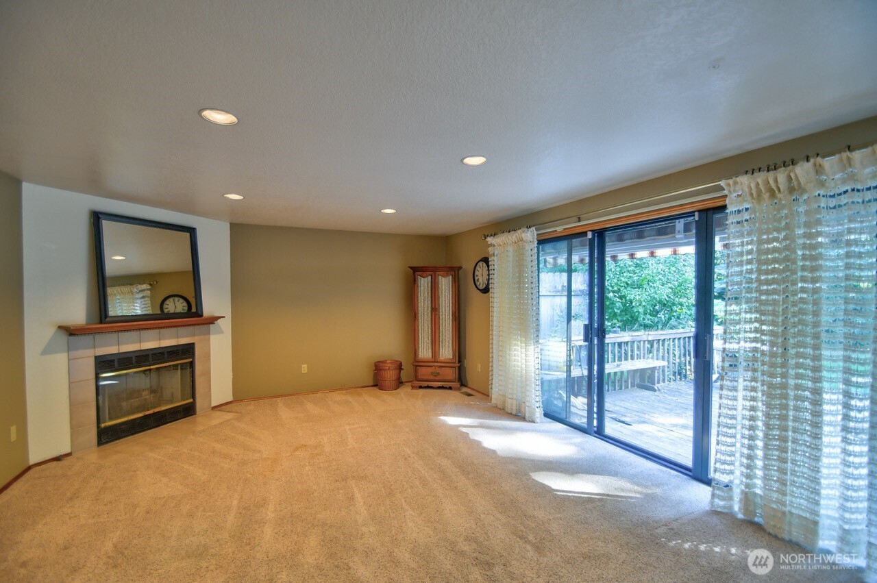 1949 51st Avenue Property Photo 12