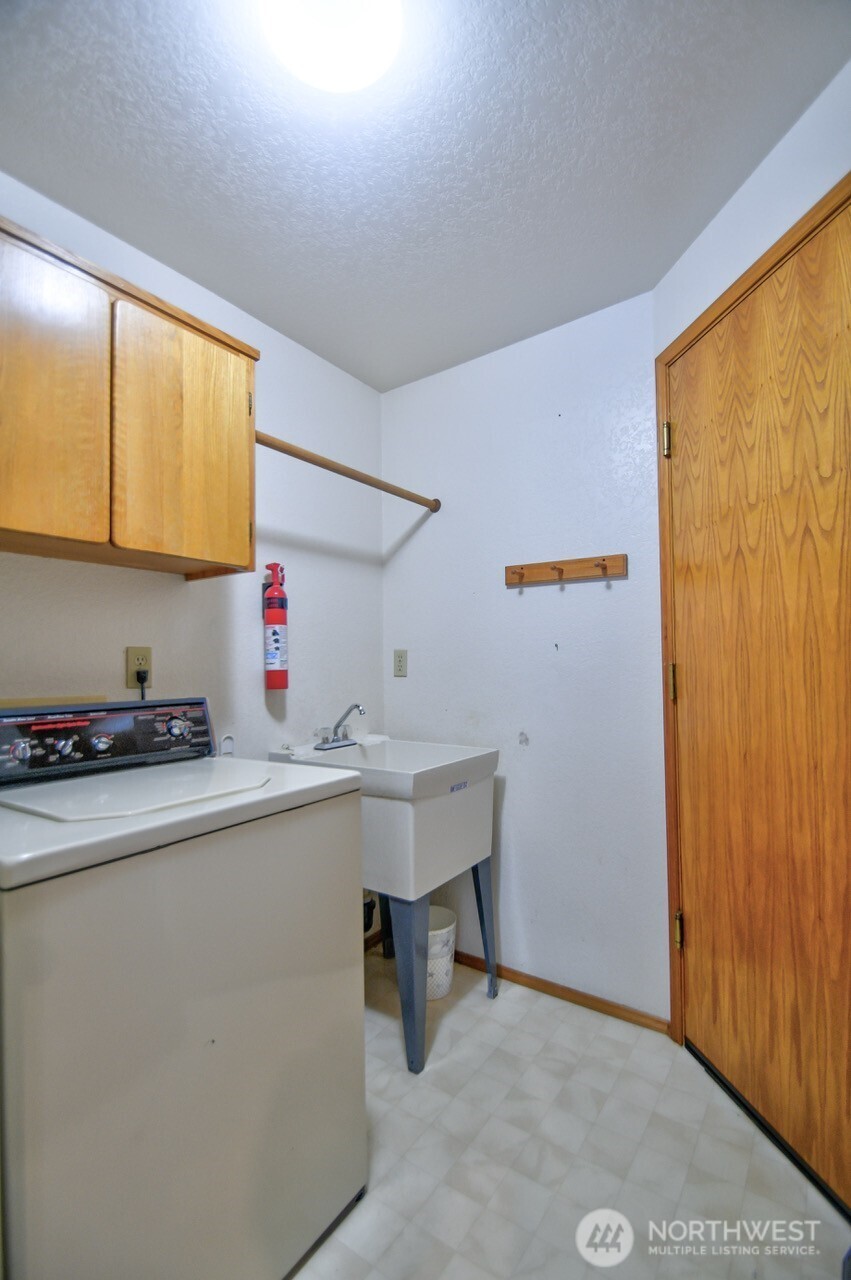 1949 51st Avenue Property Photo 30