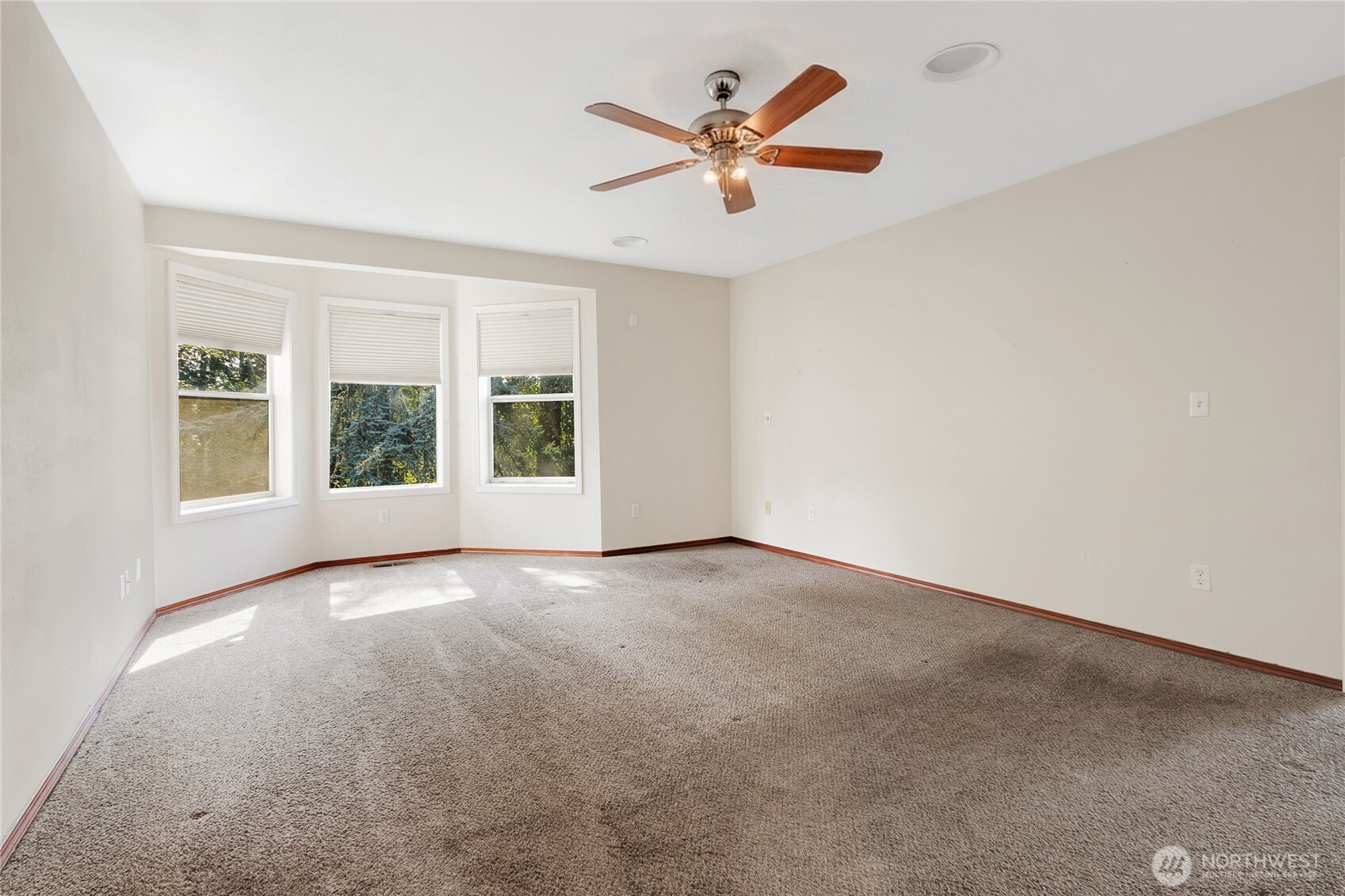 1909 S 375th Street Property Photo 25