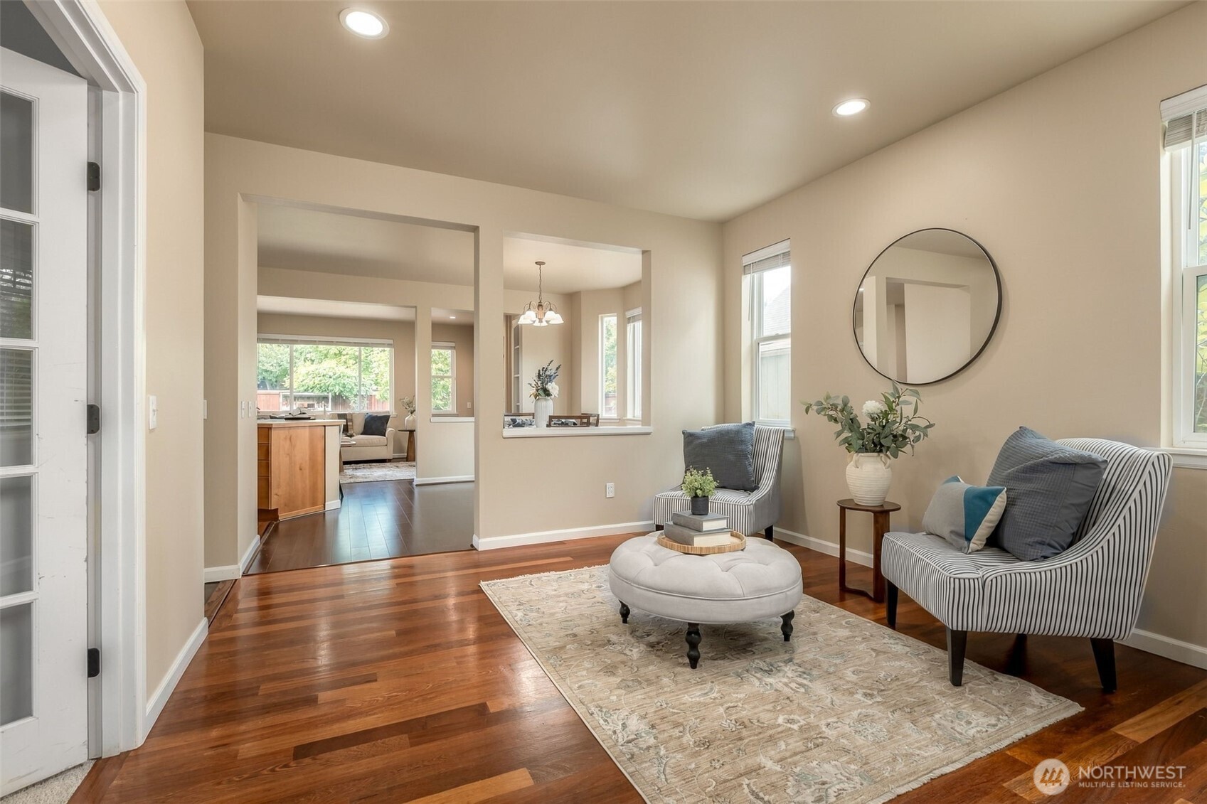2532 Carriage Loop Property Photo 5