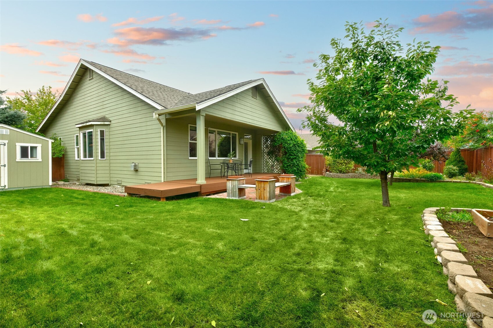 2532 Carriage Loop Property Photo 22