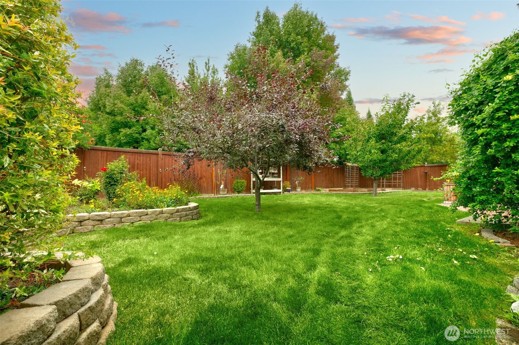 2532 Carriage Loop Property Photo 23