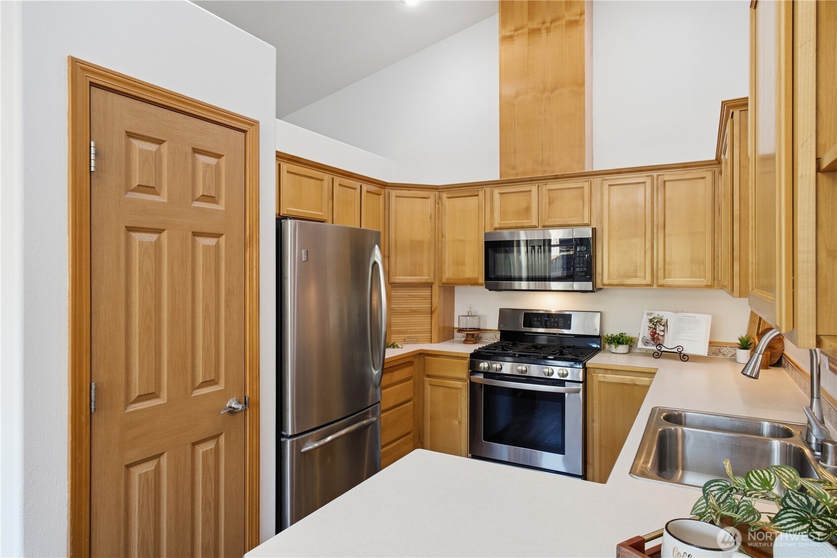 8031 Ne 174th Place Property Photo 8
