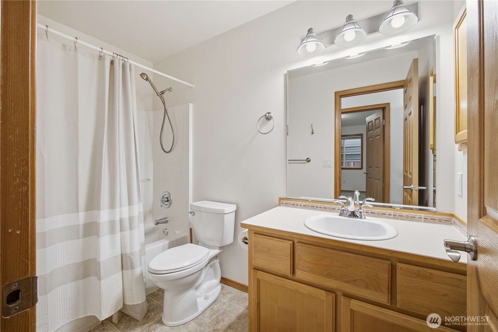 8031 Ne 174th Place Property Photo 13