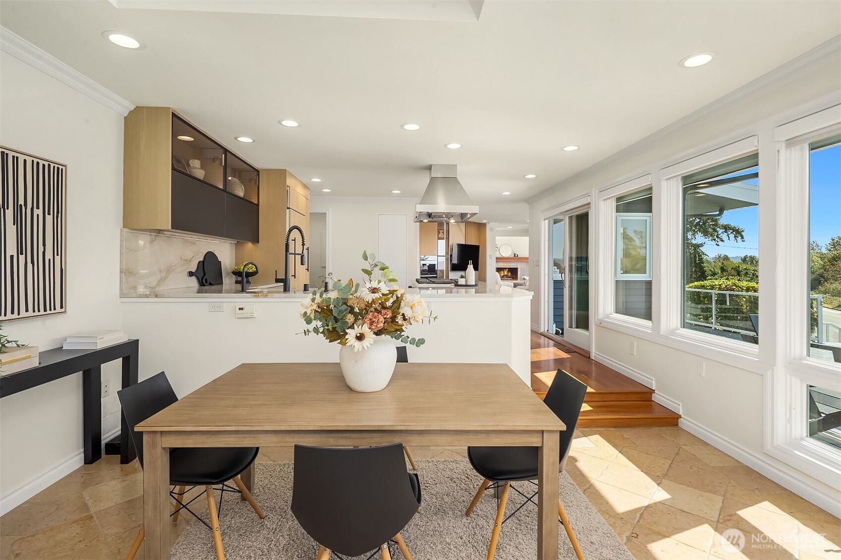 500 Waverly Way Property Photo 12