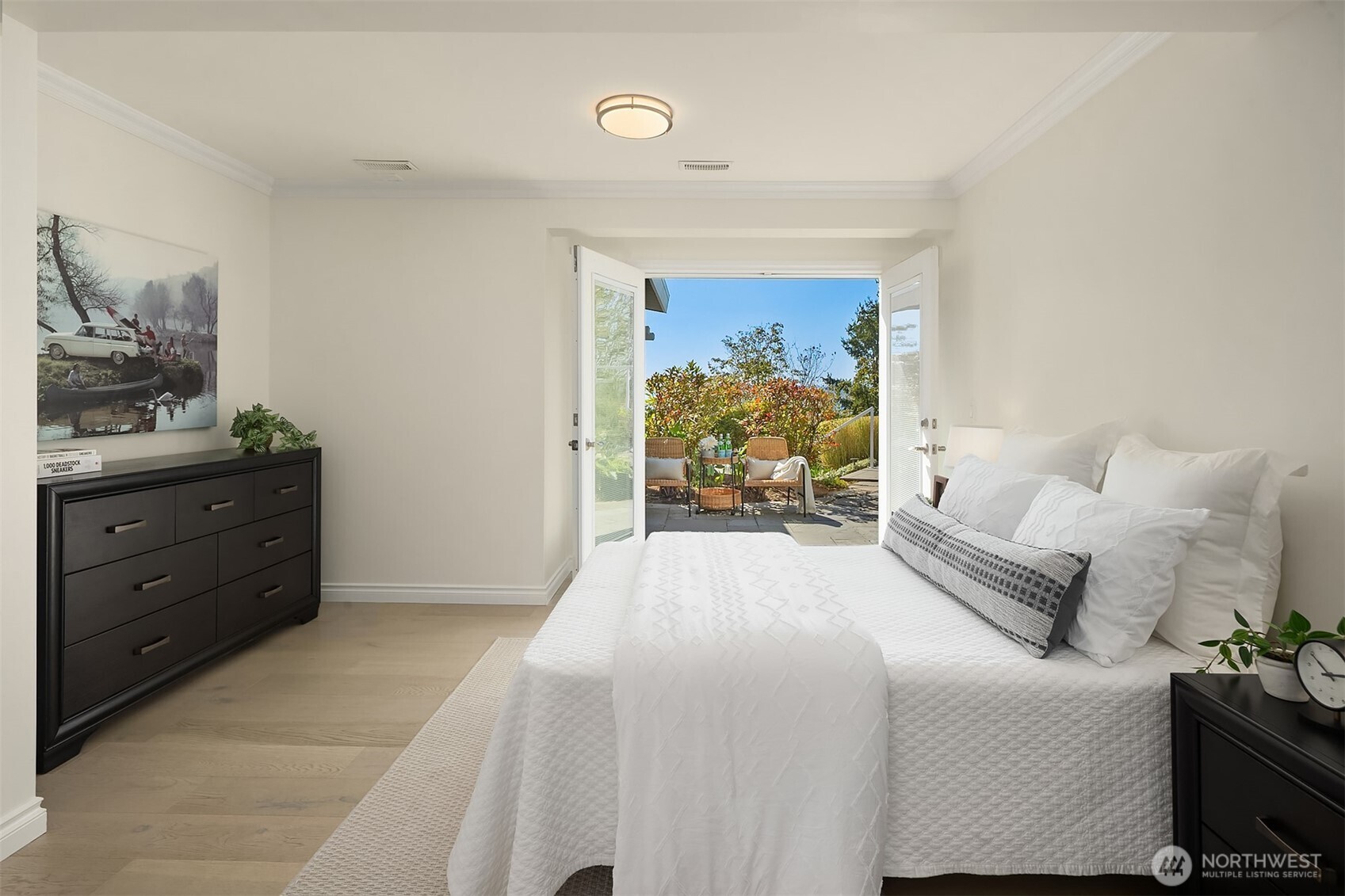 500 Waverly Way Property Photo 22