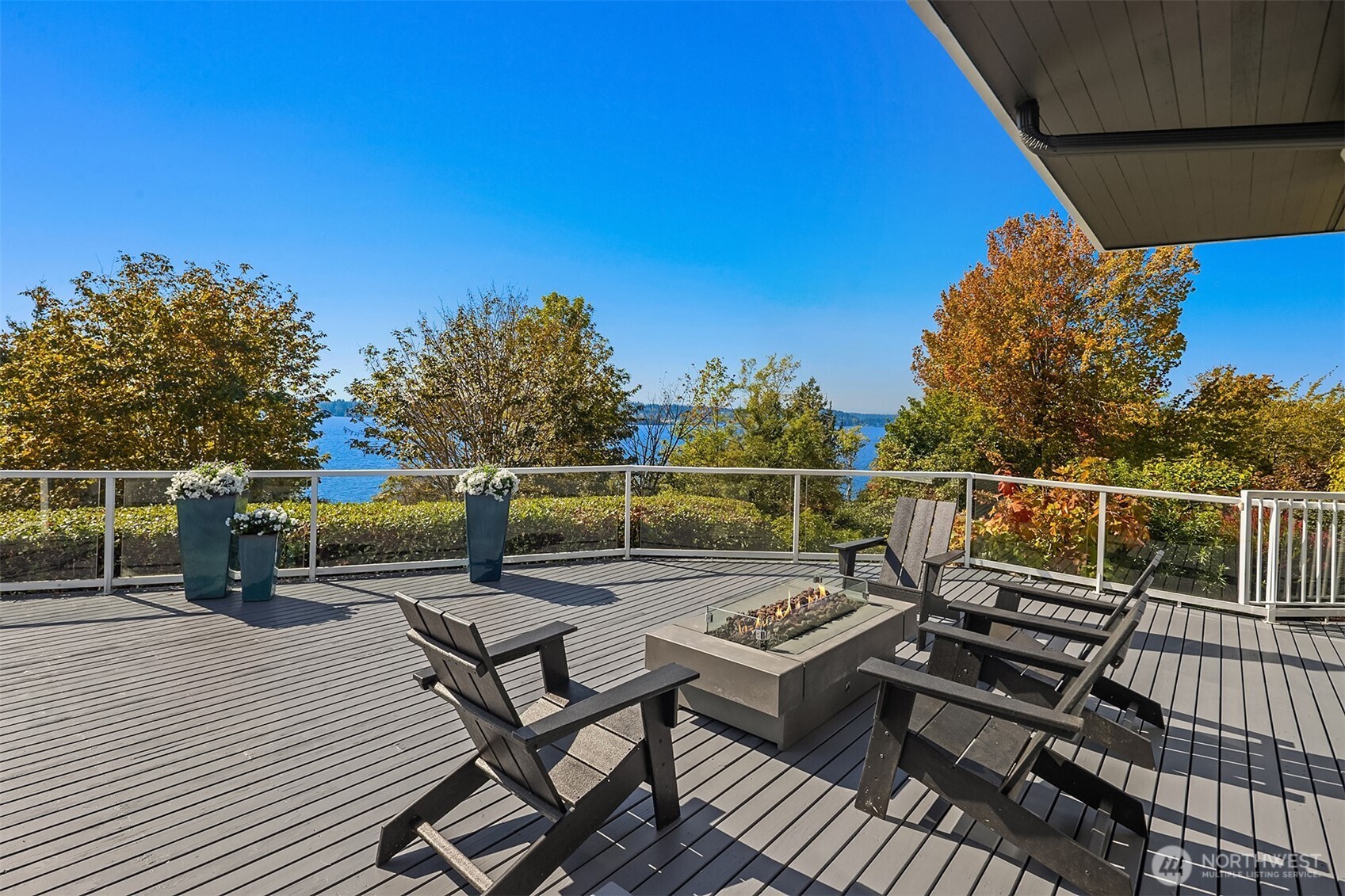 500 Waverly Way Property Photo 28