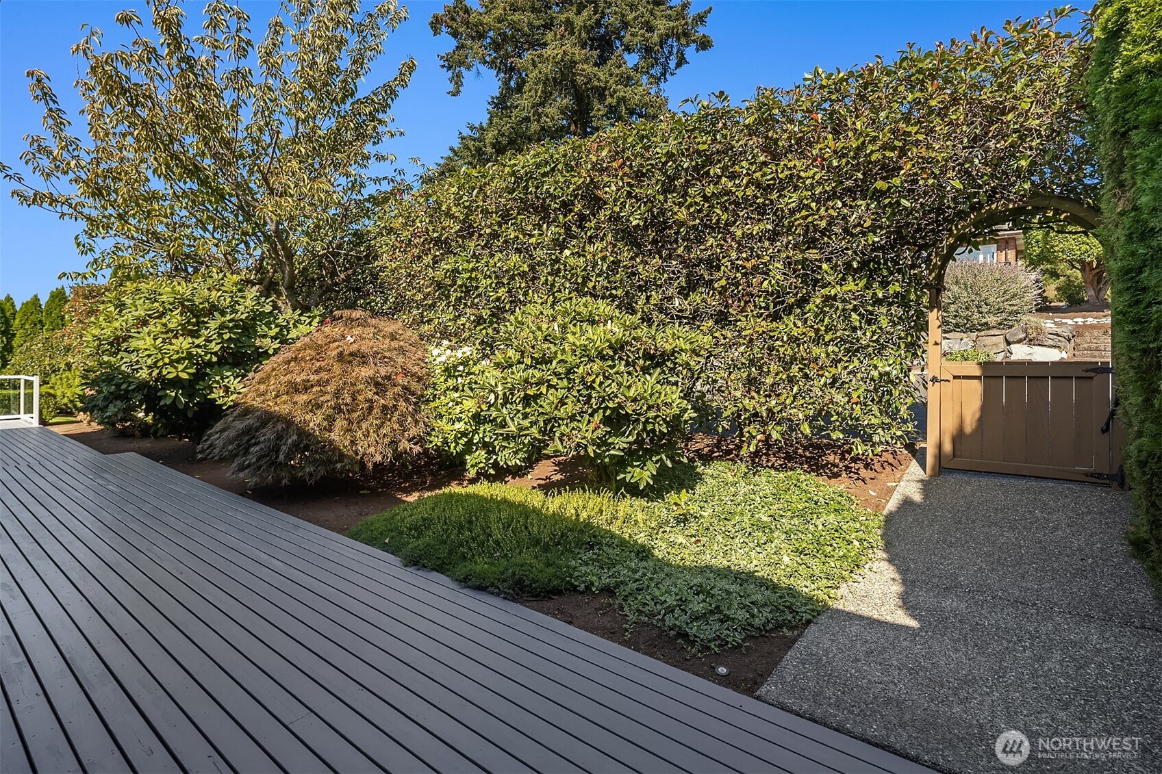 500 Waverly Way Property Photo 31
