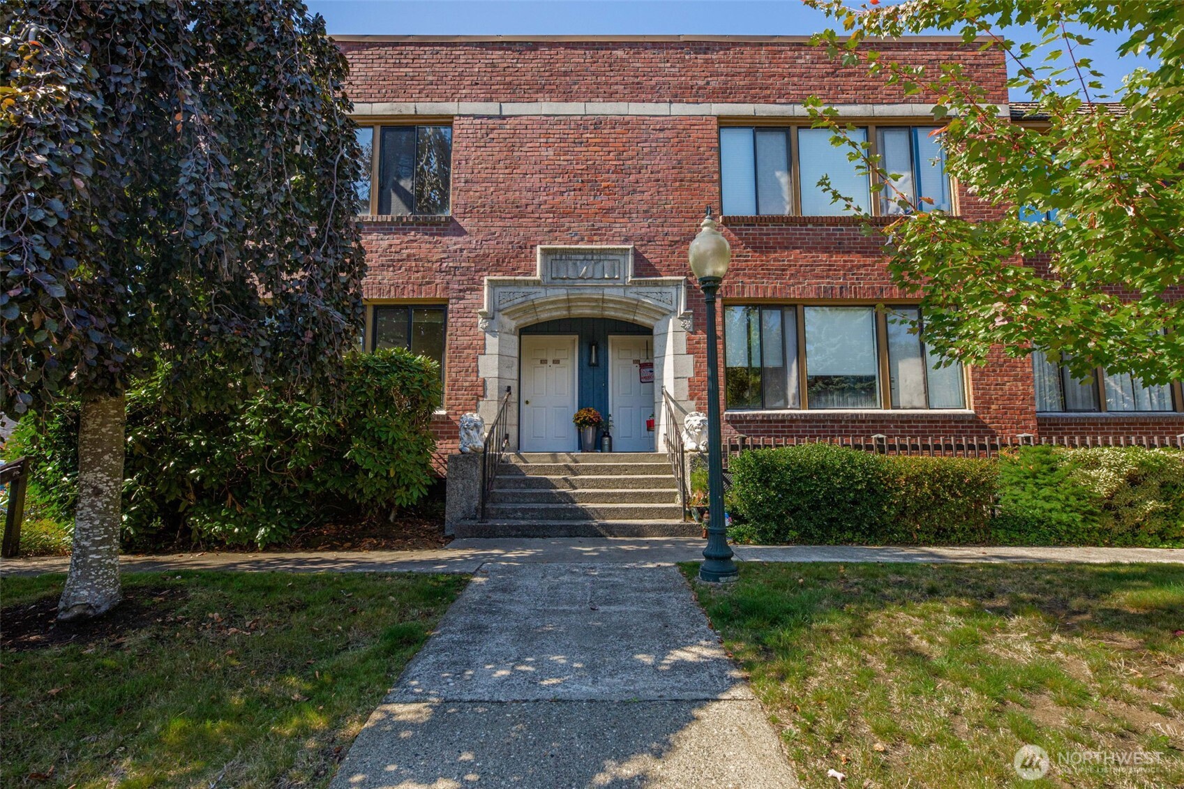 2120 Highland Ave Avenue 301 Property Photo 2