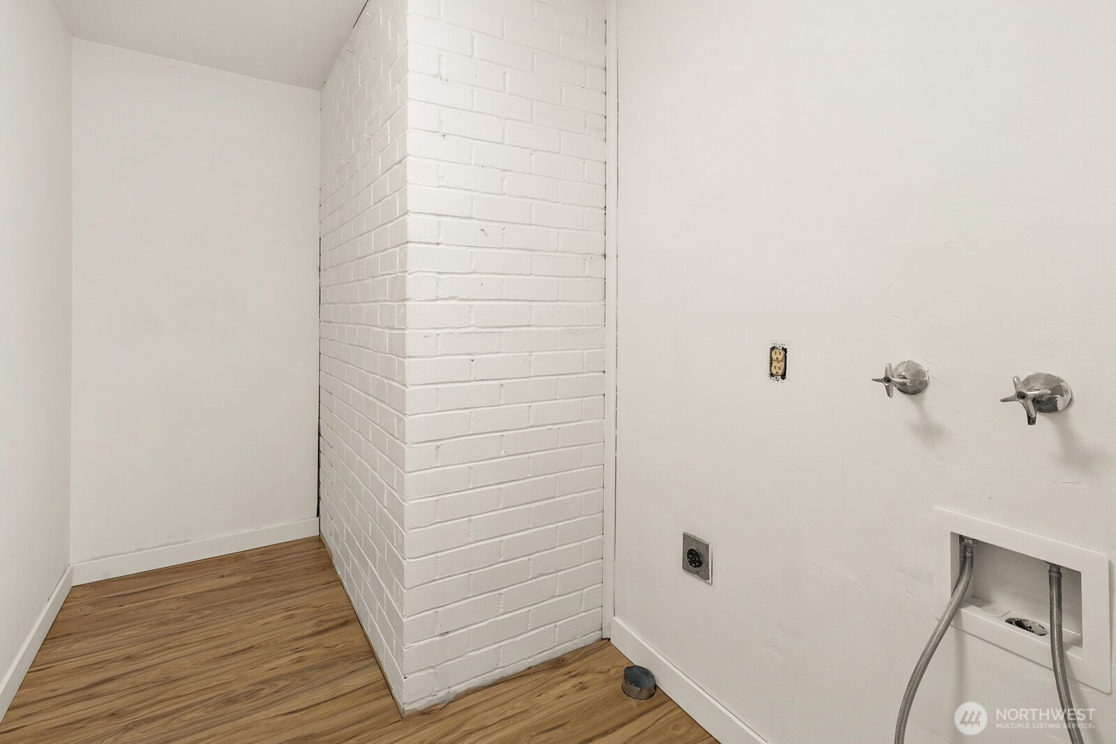 6633 Ne Arrowhead Drive Property Photo 9