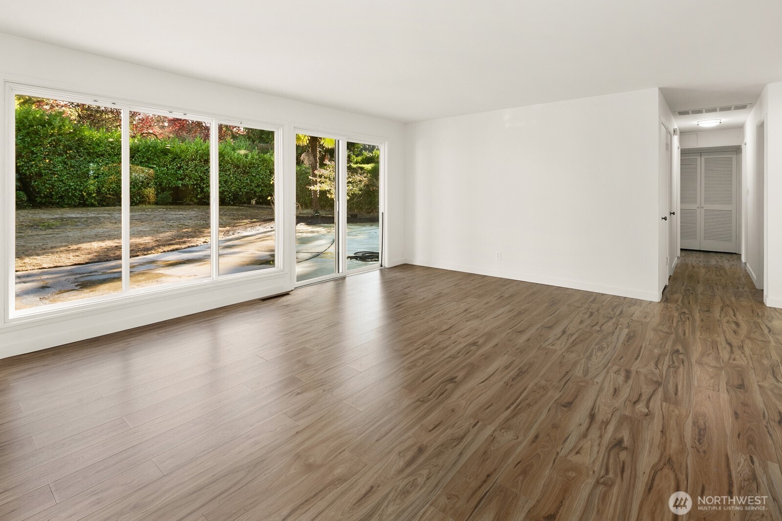 6633 Ne Arrowhead Drive Property Photo 10