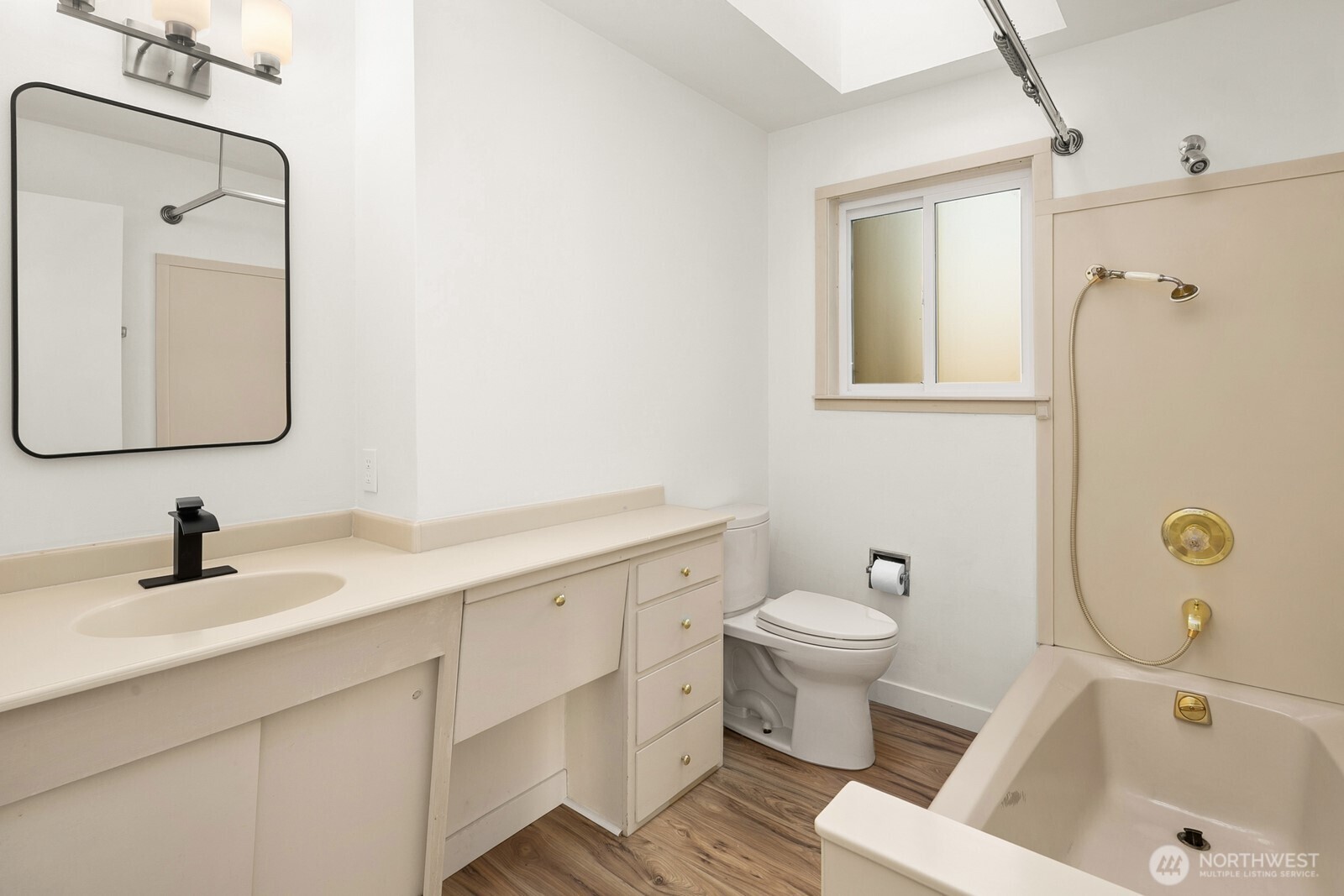 6633 Ne Arrowhead Drive Property Photo 12
