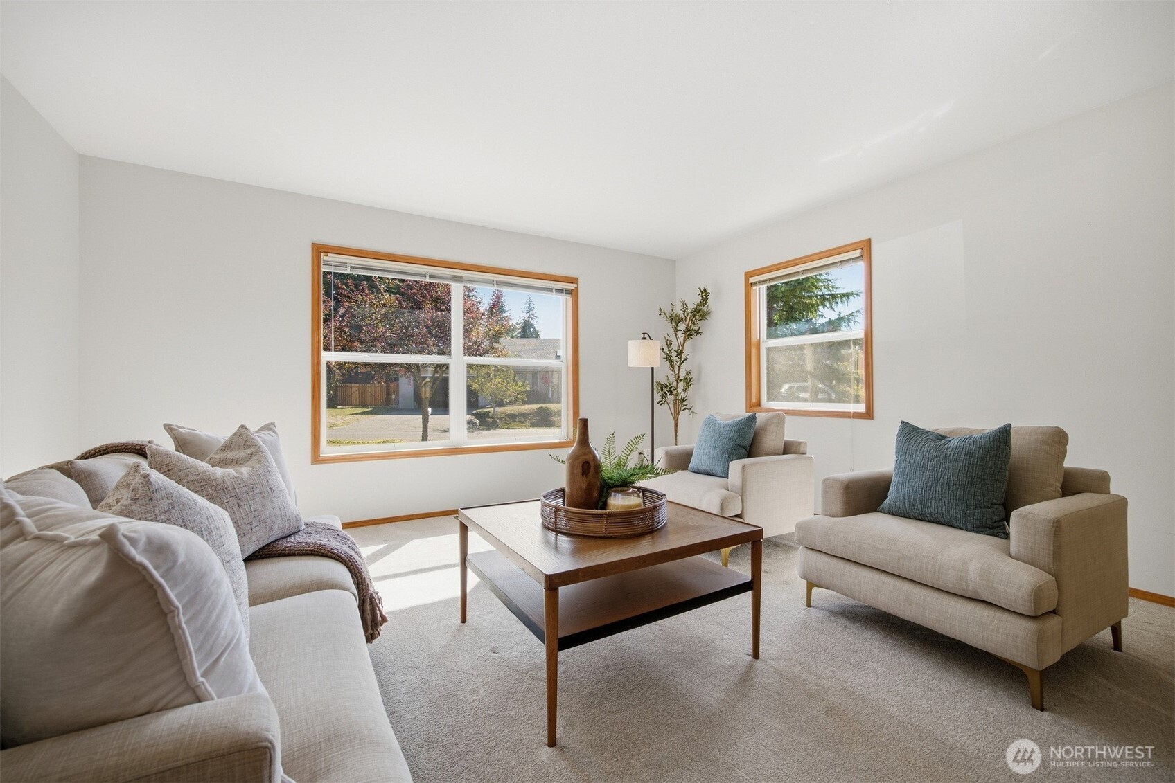 3805 Morning Mist Way Property Photo 4