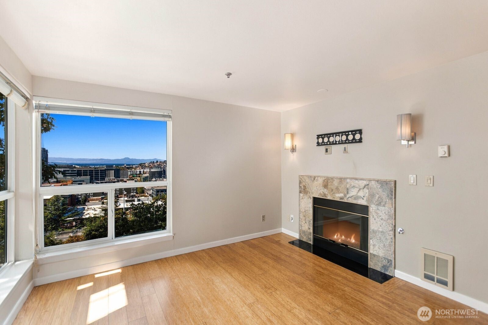 530 Melrose Avenue 301 Property Photo 1