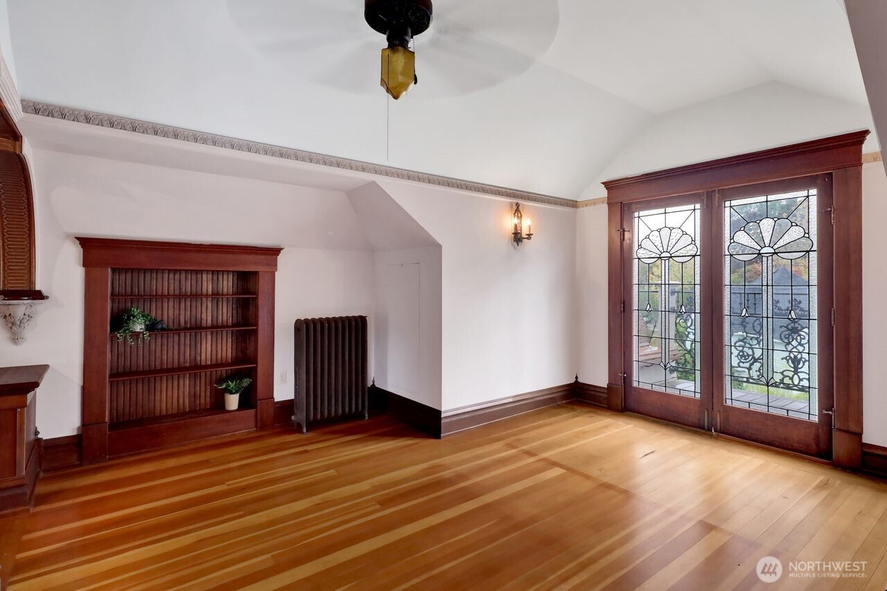 1505 Broadway Property Photo 31
