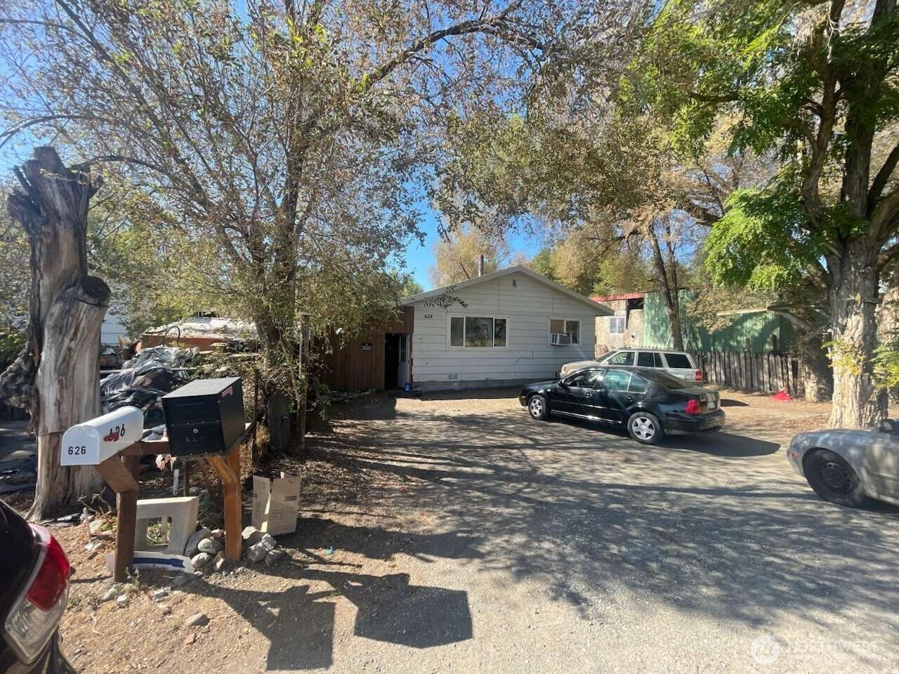 624 Edmonds Street Property Photo 1
