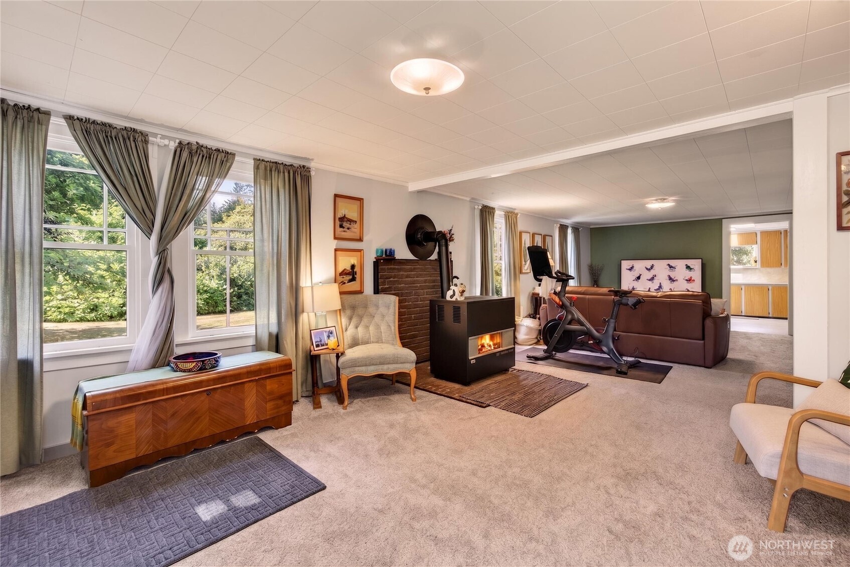10215 56th Street Property Photo 7