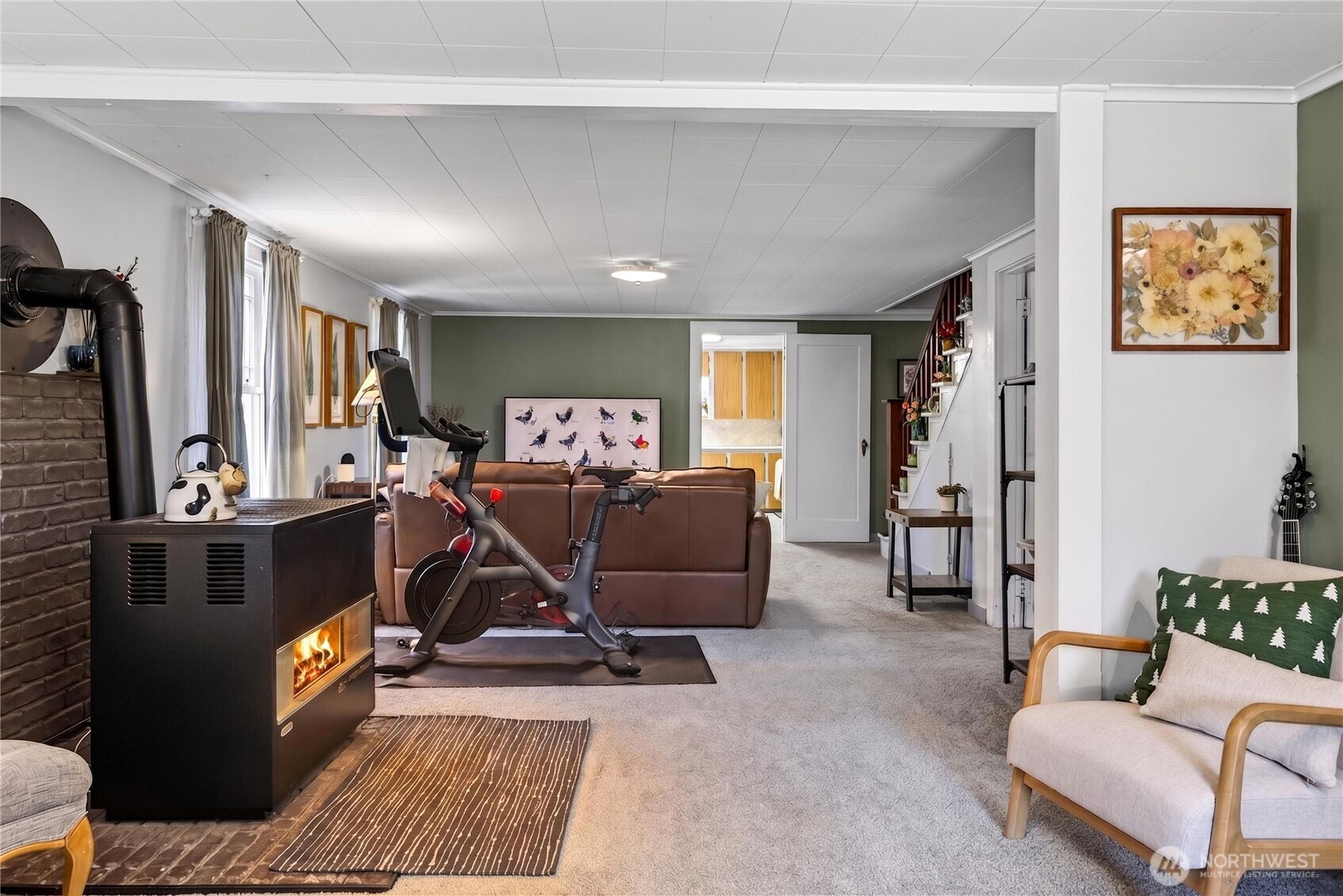 10215 56th Street Property Photo 8