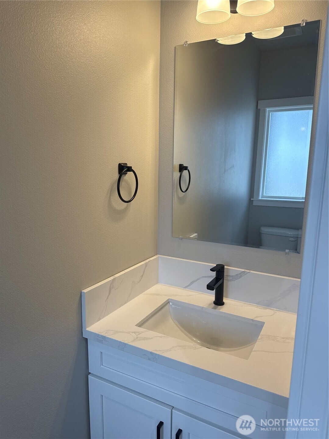 3711 W E Street Property Photo 4