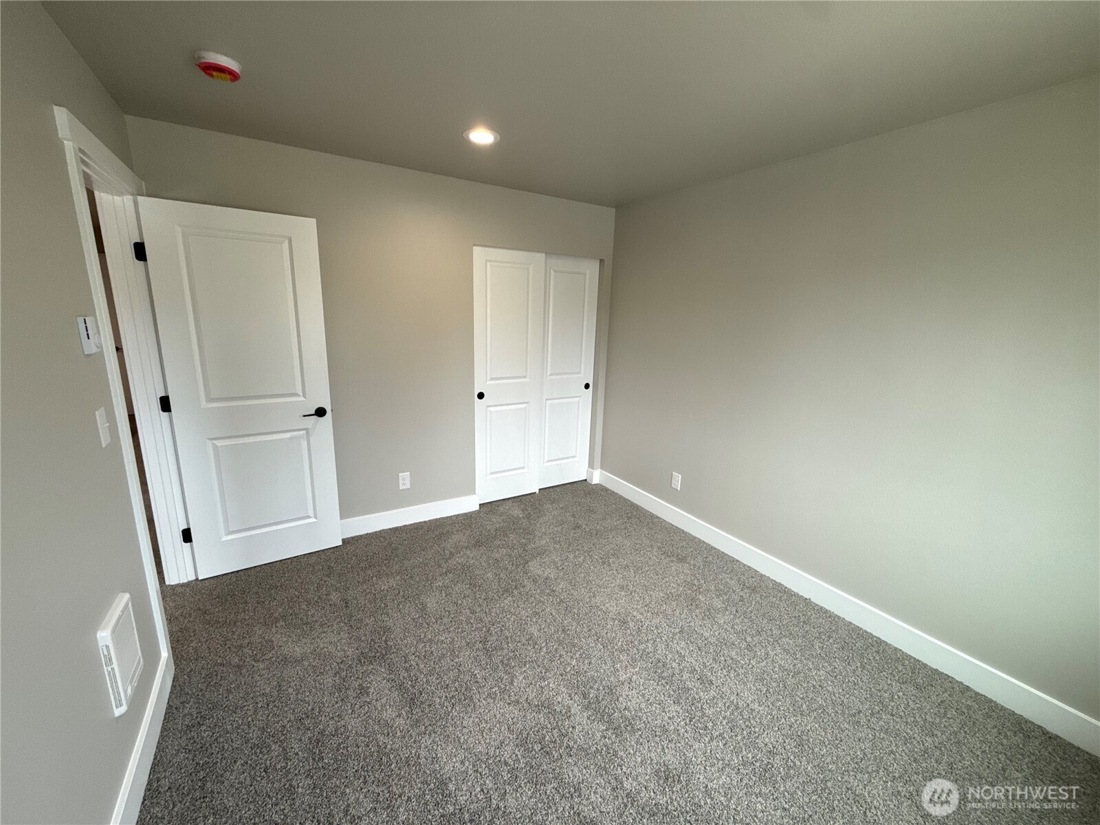 3711 W E Street Property Photo 10