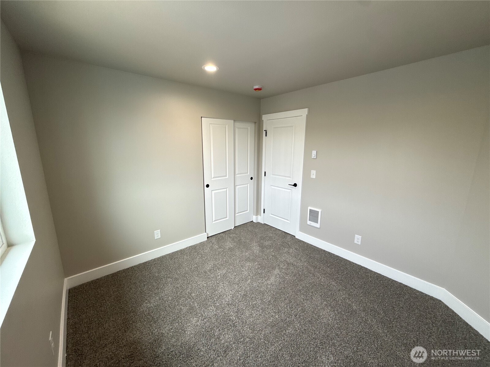 3711 W E Street Property Photo 11