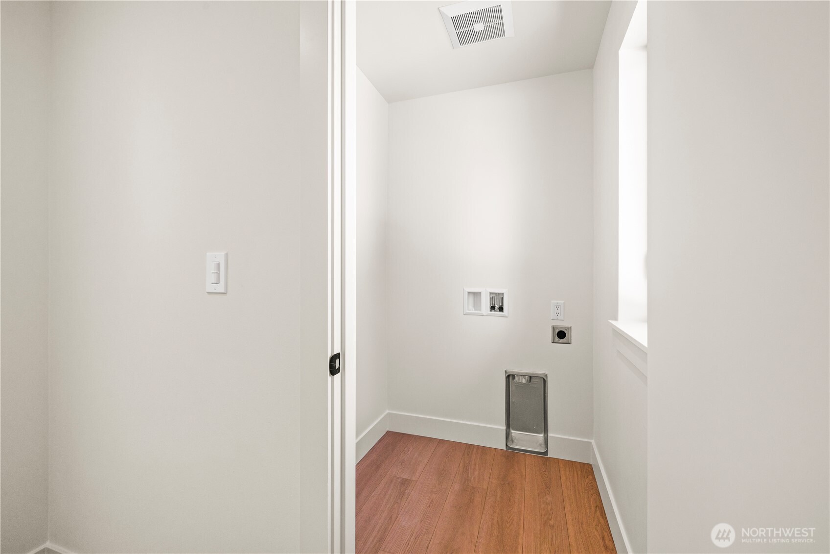 3026 Ne 95th Street B Property Photo 15