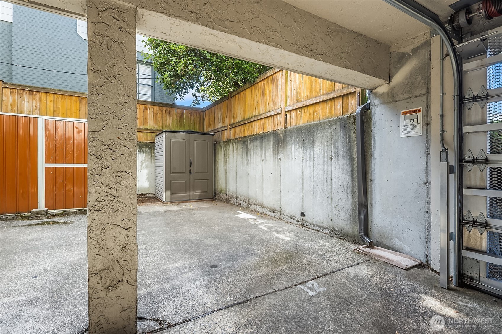 11556 Greenwood Avenue 102 Property Photo 16