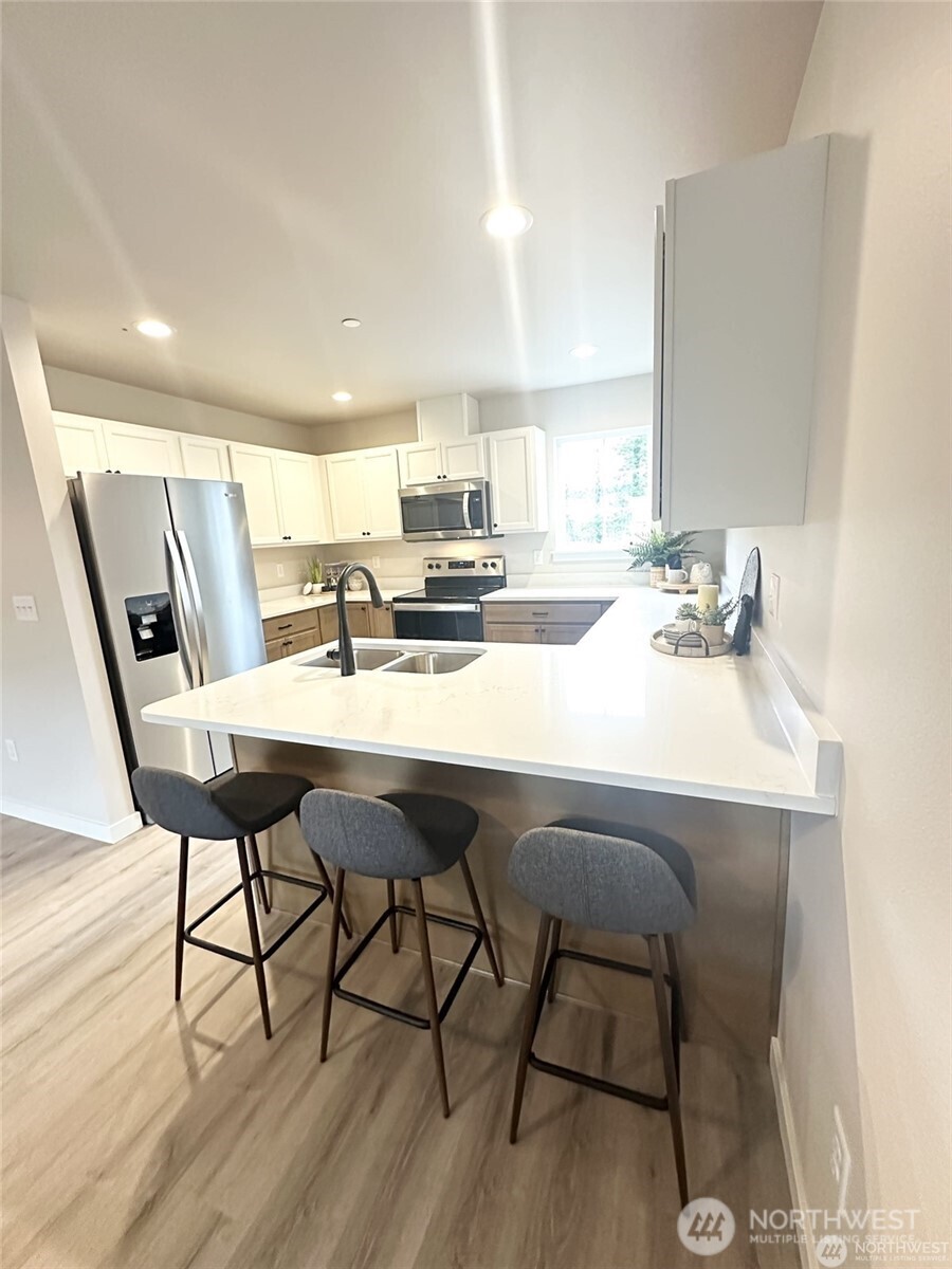 1737 Sunup Loop Property Photo 6