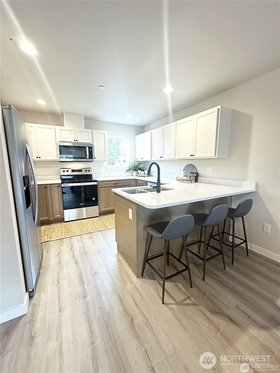 1737 Sunup Loop Property Photo 7