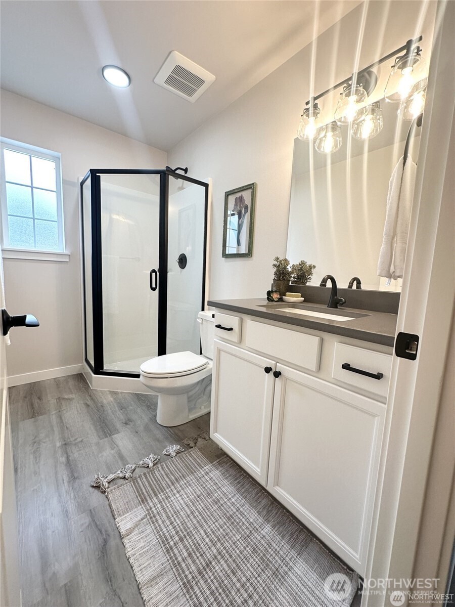 1737 Sunup Loop Property Photo 12