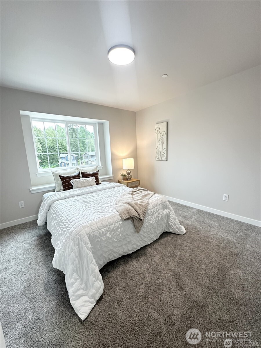 1737 Sunup Loop Property Photo 13