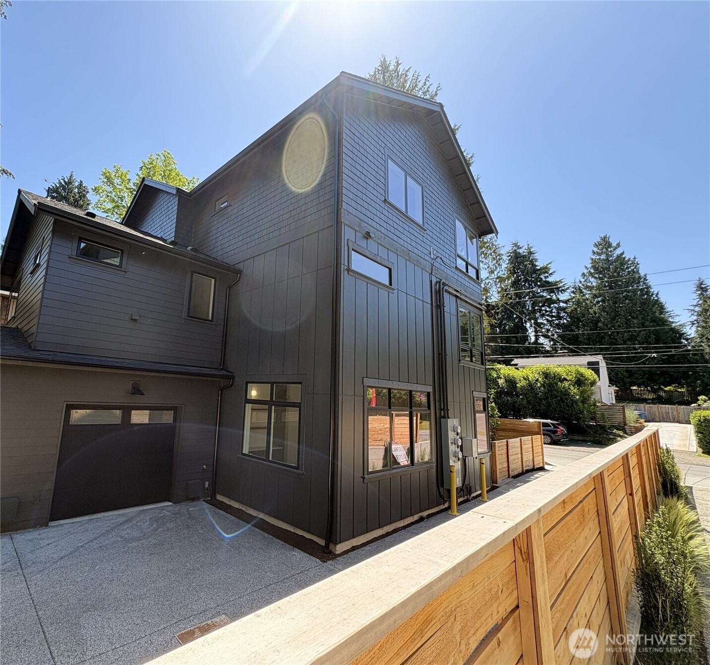 3026 Ne 95th Street Property Photo 2