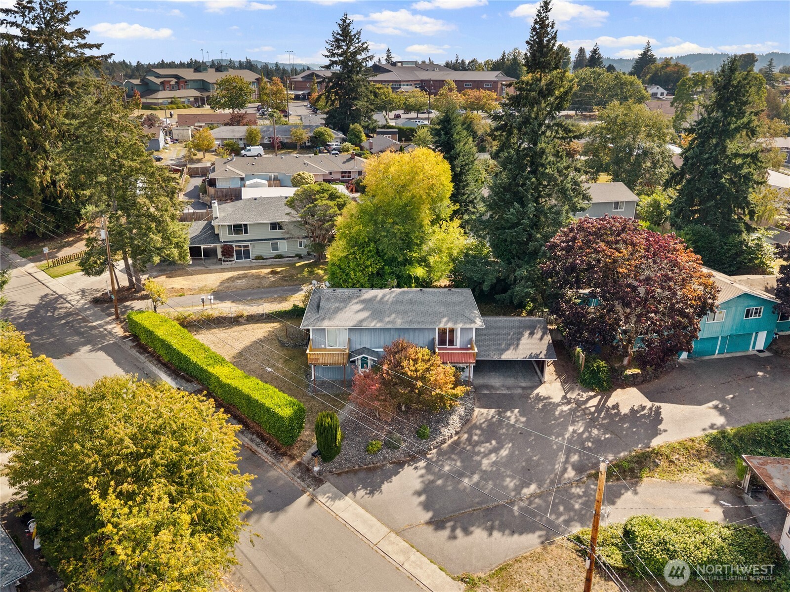 2533 Fir Avenue Property Photo 2