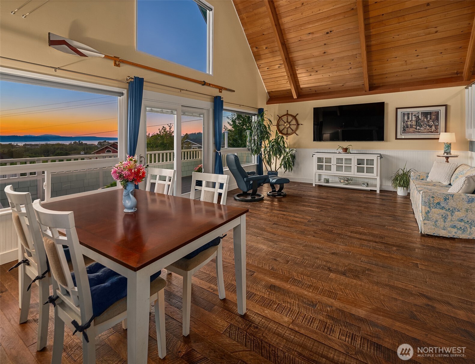37569 Hood Canal Drive Property Photo 4