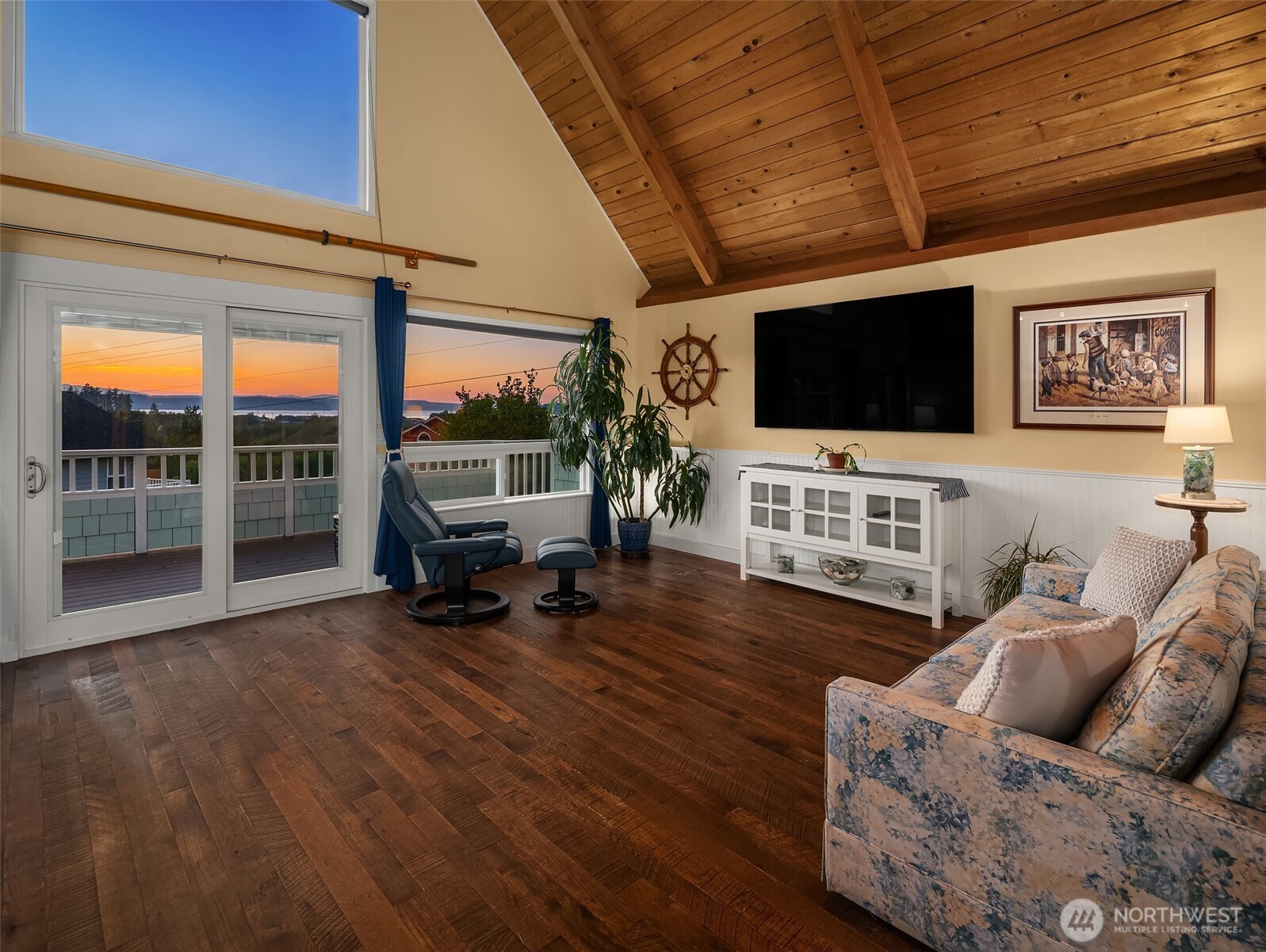 37569 Hood Canal Drive Property Photo 6