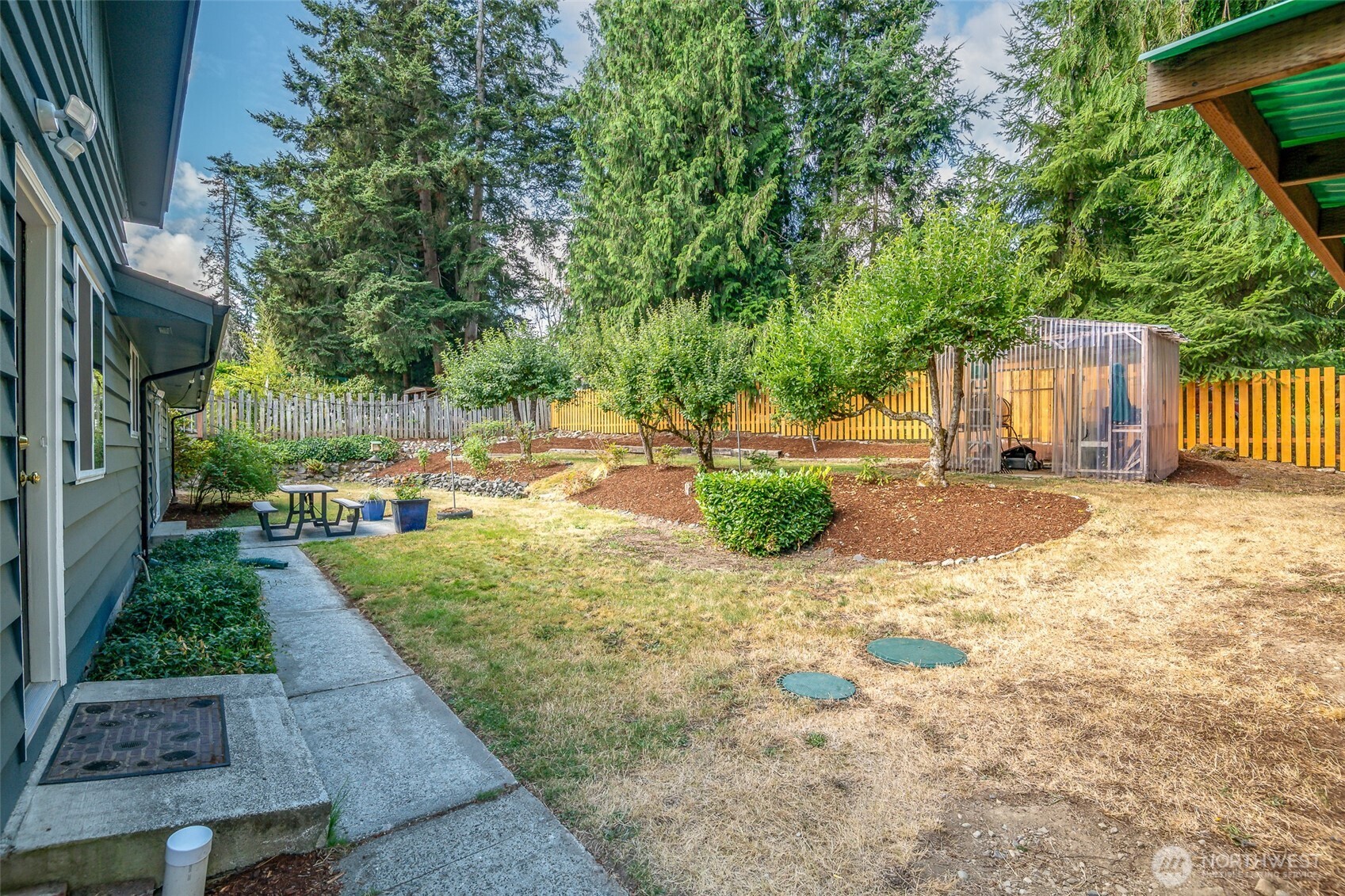 424 119th Avenue Property Photo 24
