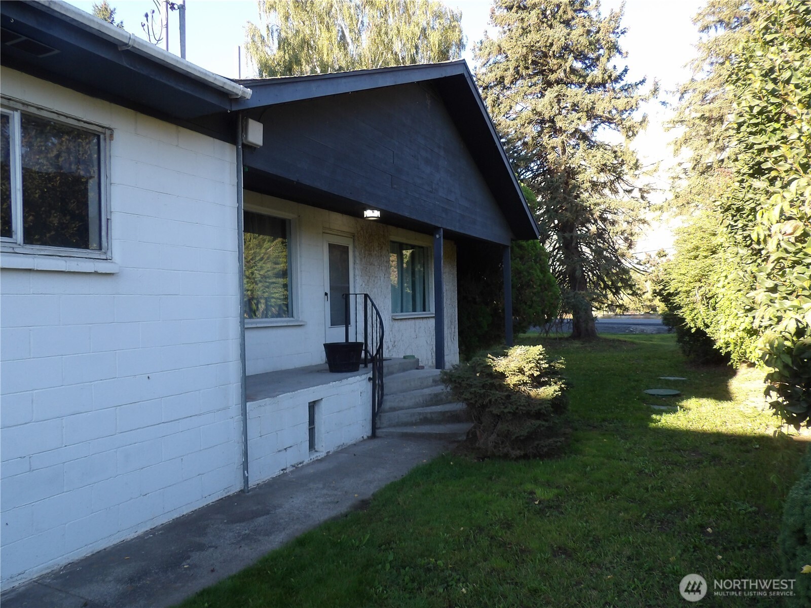 31688 A Highway 97 Property Photo 5